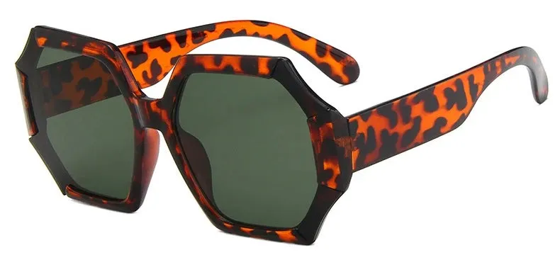 Chic Polygonal Square Sunglasses with Gradient Lenses