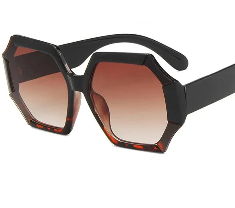 Chic Polygonal Square Sunglasses with Gradient Lenses