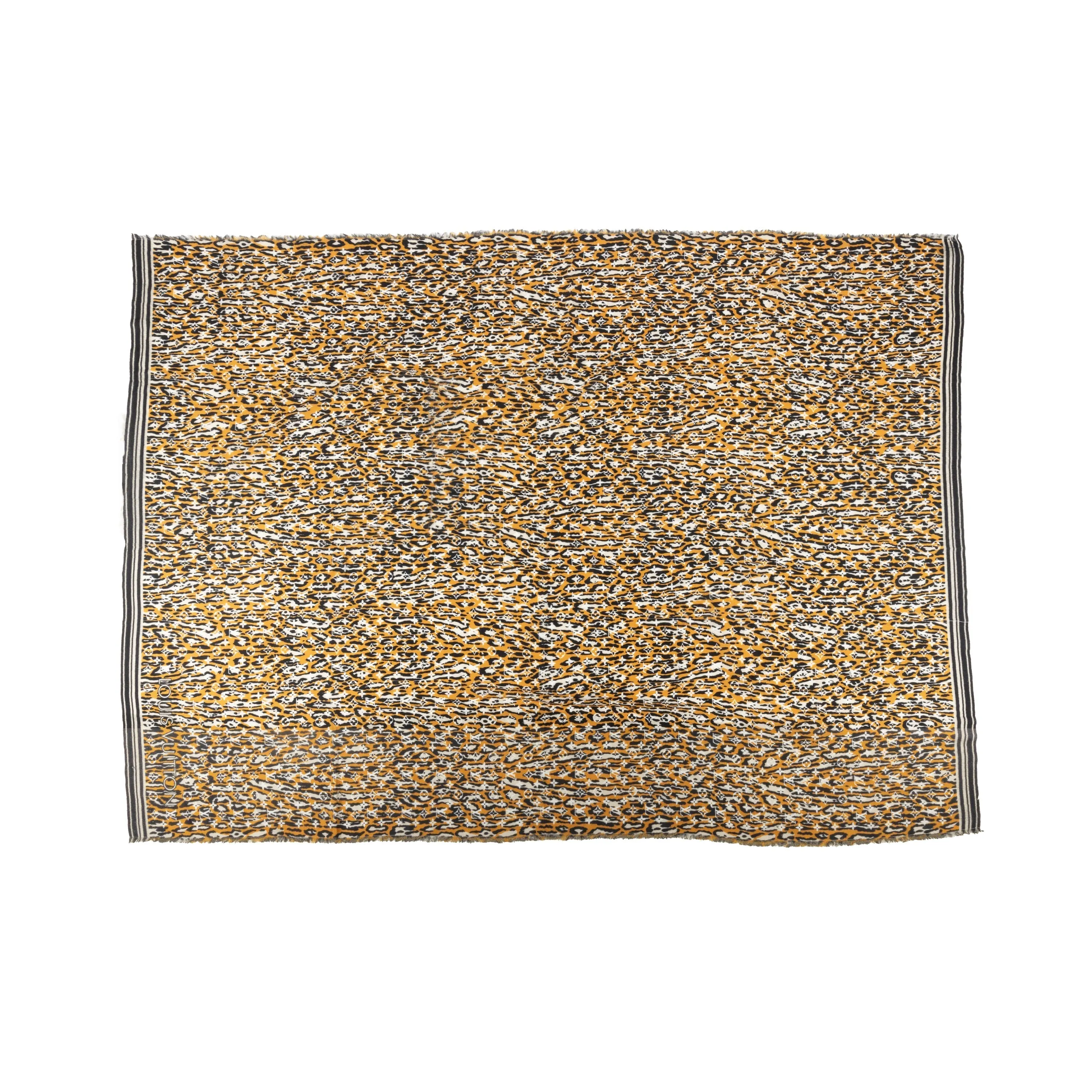 Trendy Inspired Louis Vuitton Louis Vuitton Monogram Jungle Print Scarf