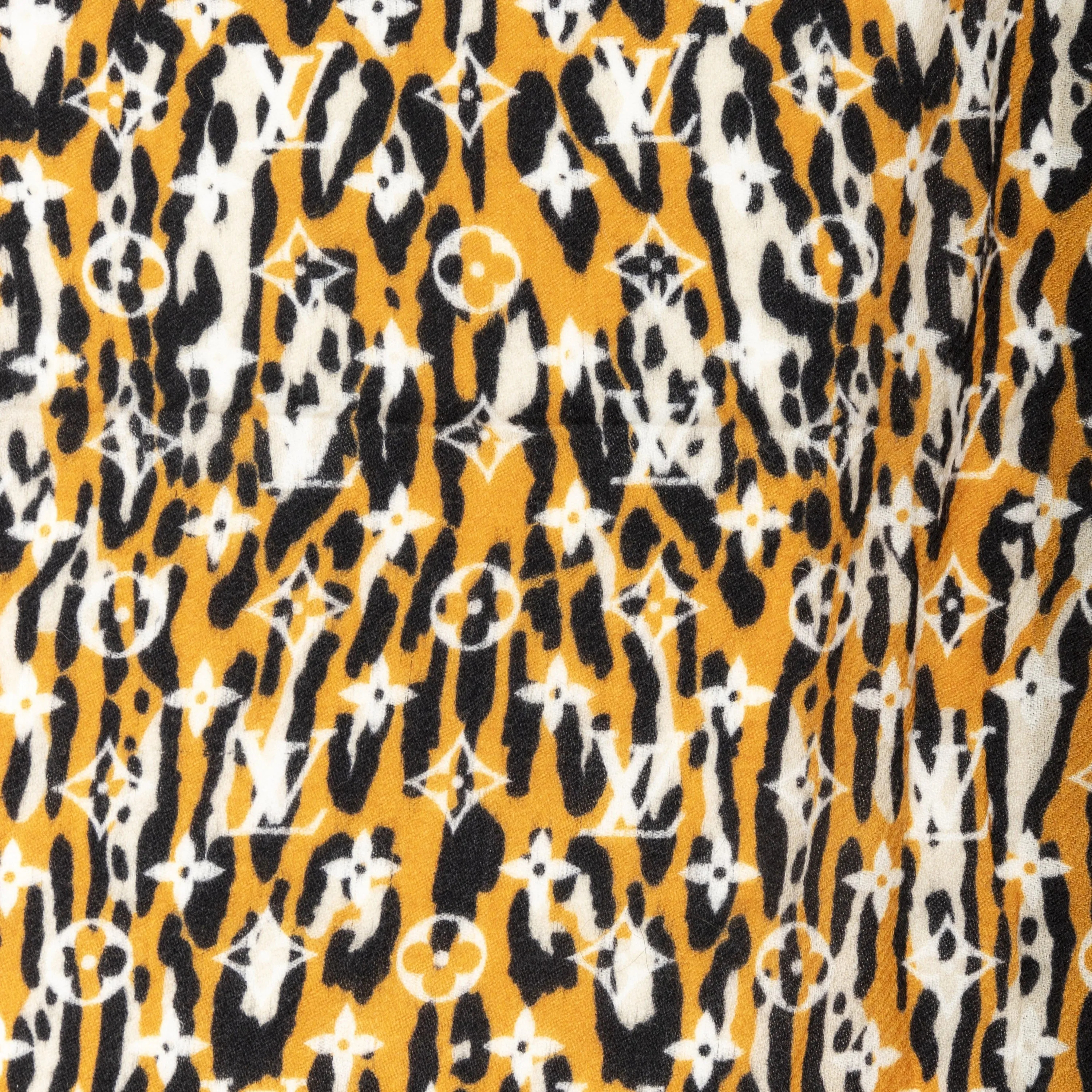 Trendy Inspired Louis Vuitton Louis Vuitton Monogram Jungle Print Scarf
