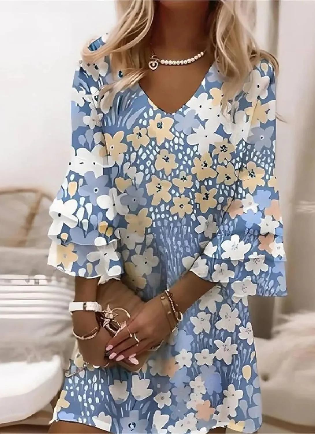 Women's 2025 Summer Trendy Casual Blue Floral Print Ruffle Sleeve Mini Dress Elegant V Neck Loose Shift Mini Dress